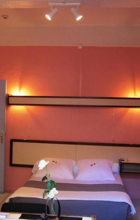 Hotel Innova Cardabella Avignon Phòng bức ảnh